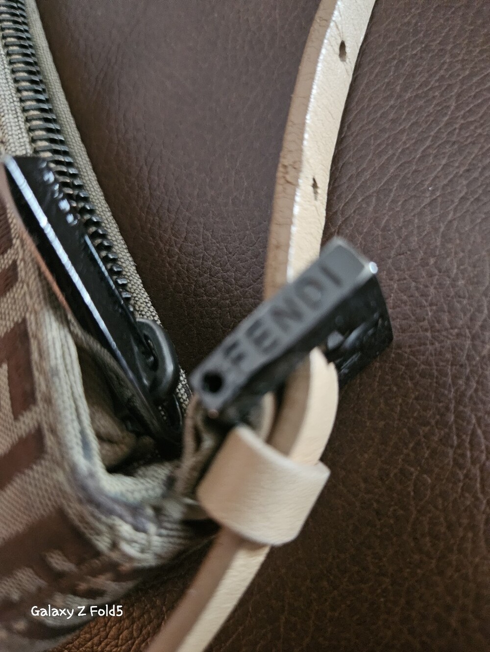Just 1 Letter & Anyone Worldwide Knows Me. Its Me FENDI. - Picture 7 of 8